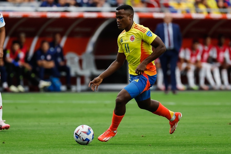 开云首页APP-记者：帕尔梅拉斯与狼队就阿里亚斯转会达成协议，费用2500万欧元